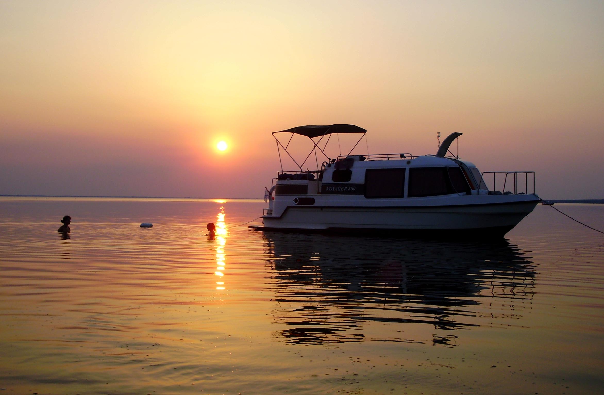 Abendliches Bad in der Müritz